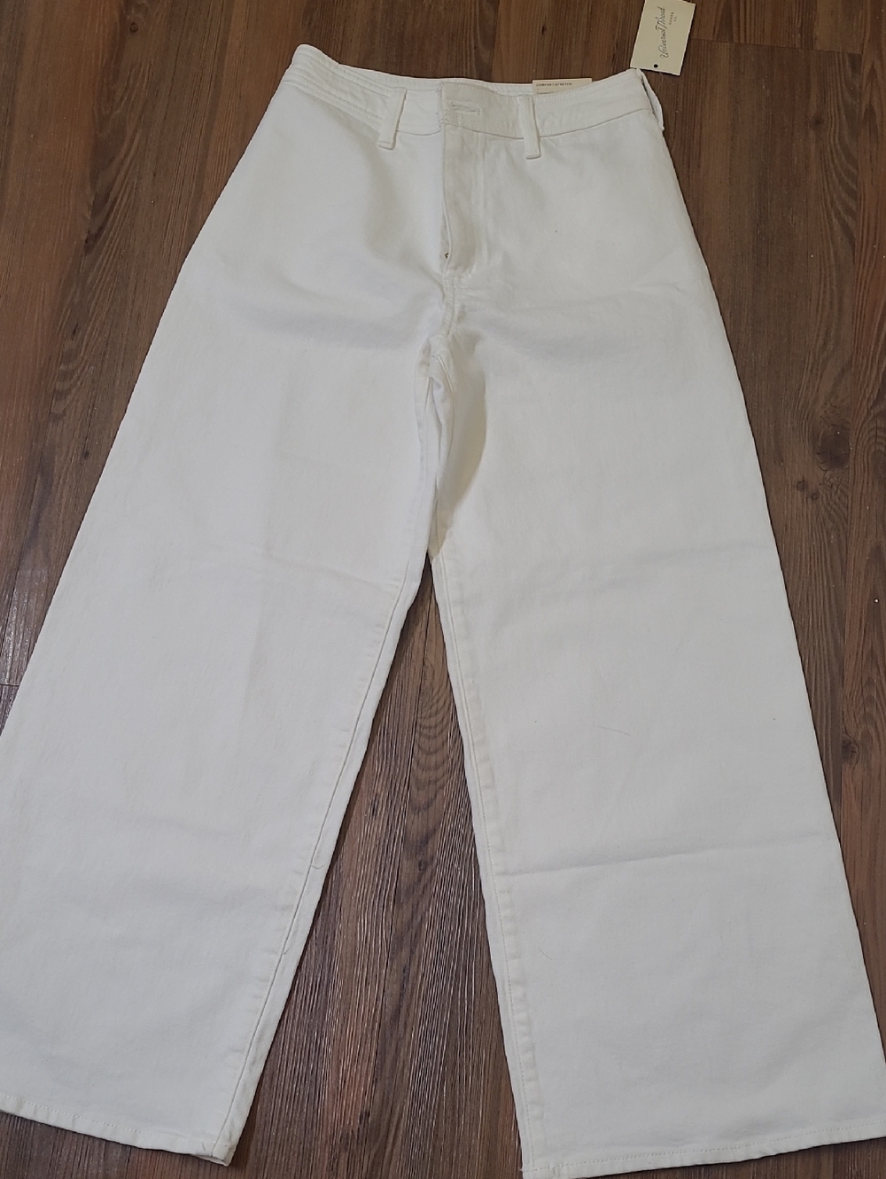 Universal Thread Women's Wide Leg Jeans in White